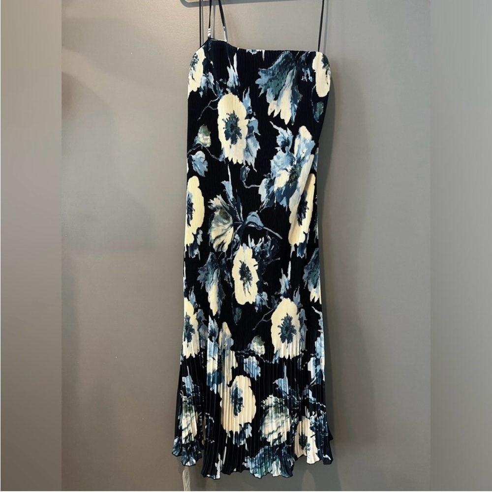 Abercrombie Giselle pleat release midi dress NWT